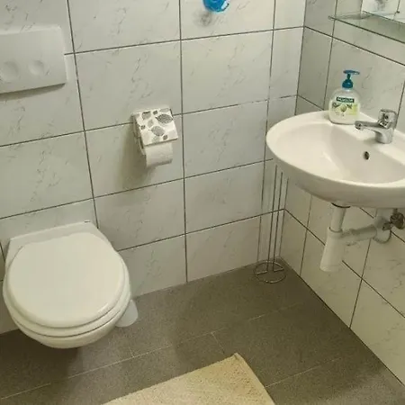 Ema Villa *